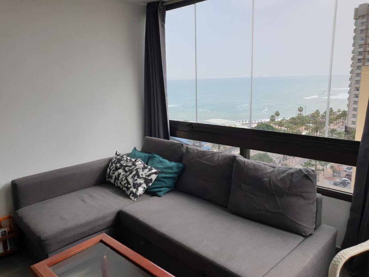 Apartamento Beach First Line Apartment ฟูเอนฮิโรลา ภายนอก รูปภาพ